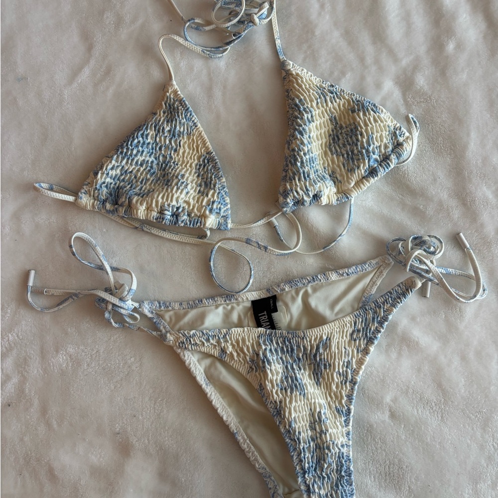 Triangl Vinca Indigo Bikini. Size Large Top. Size X-Small Bottom.